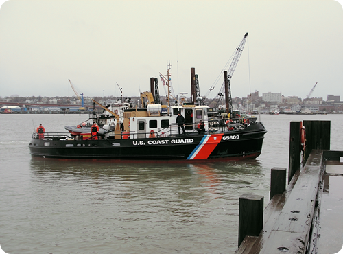1 USCGC Shackle approaching the South Portland, Maine CG pier