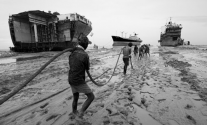 Bangladesh-shipbreaking-yard--iron-crow