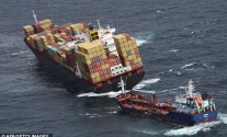 MV Rena astrolabe reef new zealand containership aground