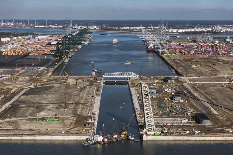 PHOTOS World’s Largest Lock Opens in Belgium