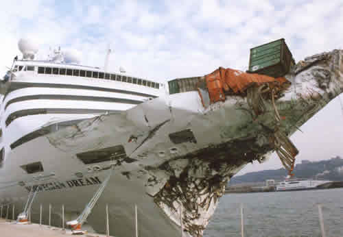 cruise ship wave accident