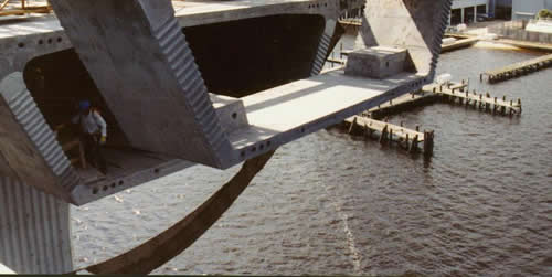 segmental-bridge-under-construction