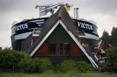 Ship Crashes Into Dutch House