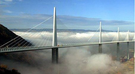 millau bridge photo