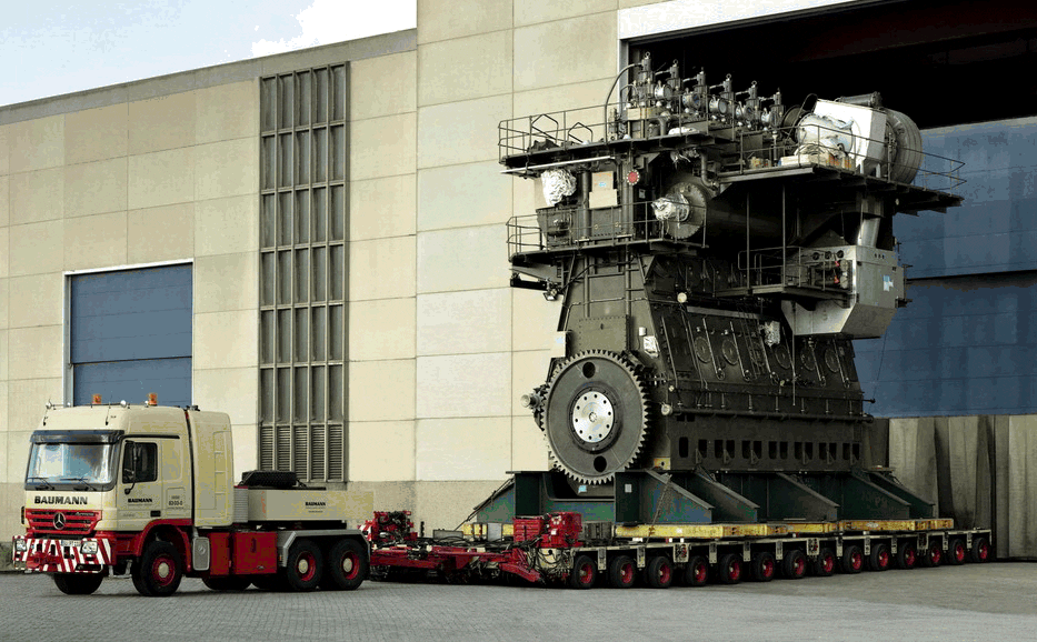large-engine-truck-transport