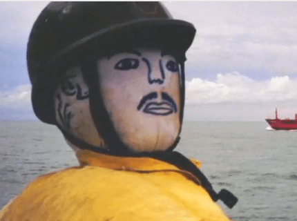 Mannequins fight pirates in Gulf of Aden