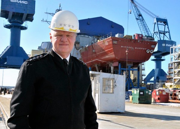 Chief of Naval Operations visits Bath Iron Works