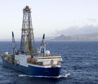 “We’ll take all of it” – Siem Offshore grabs full ownership of drillship from Transocean