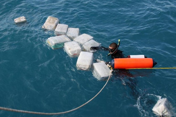USCG Diver Finds Drugs Payload