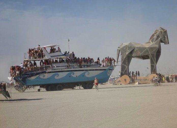 Ship Photo of The Week – Overcrowded boat nearly collides with giant horse, grounds in Nevada desert