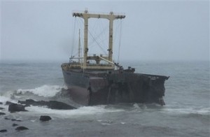 Taiwanese Ship runs aground