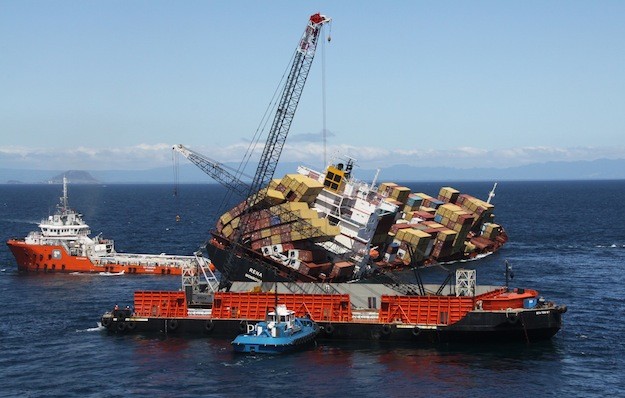 Rena Salvage Moves From Oil To Containers