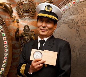 IMO Honors Korean Captain Seog for Exceptional Bravery at Sea [VIDEO]