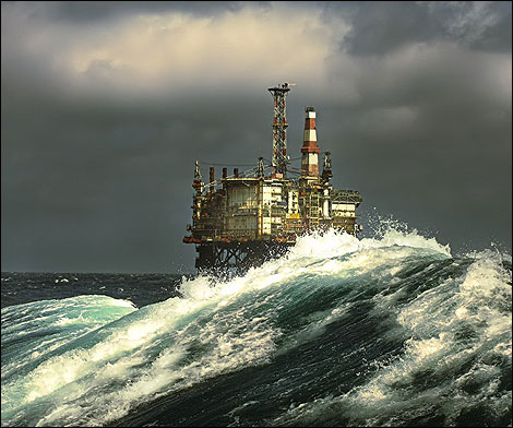 north sea oil platform ocean