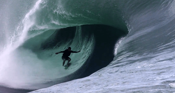 teahupoo tahiti big wave surfing