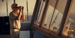 bridge watchstander deck officer ship