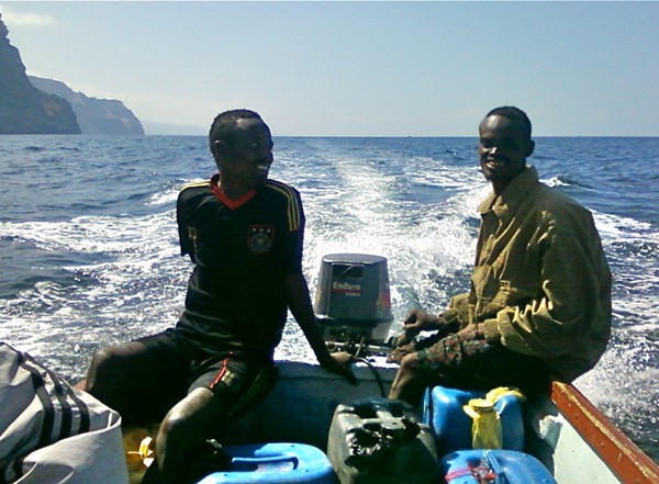 pirates somali pirate piracy boat