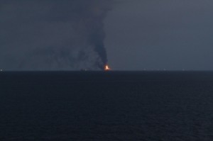 oil-rig-fire-at-a-distance