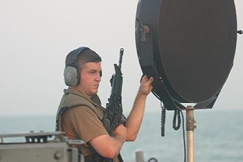 LRAD US Navy Long range acoustic device