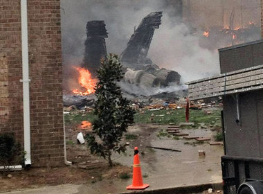 Navy F/A-18 Crashes into Virginia Beach Apartment Complex