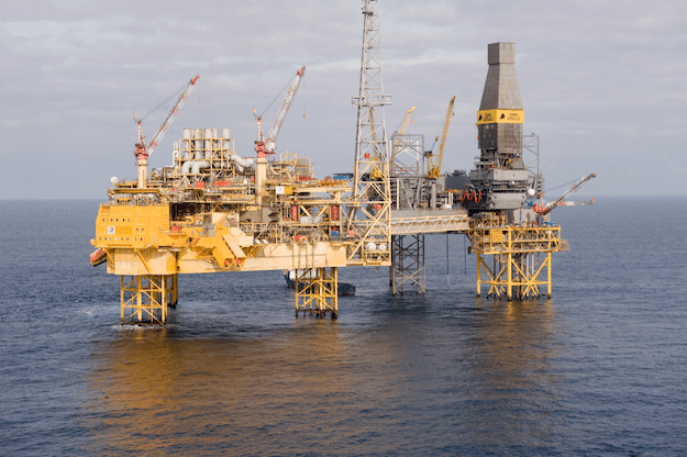 Total and Wild Well Control Crews Complete First Foray Onto Elgin Platform
