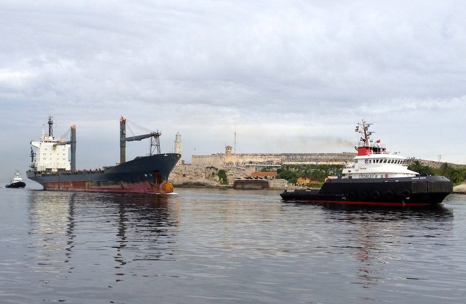 First Day of Work: Crowley’s New Ocean Class Tug Tows Grounded Hansa Berlin to Safety in Cuba