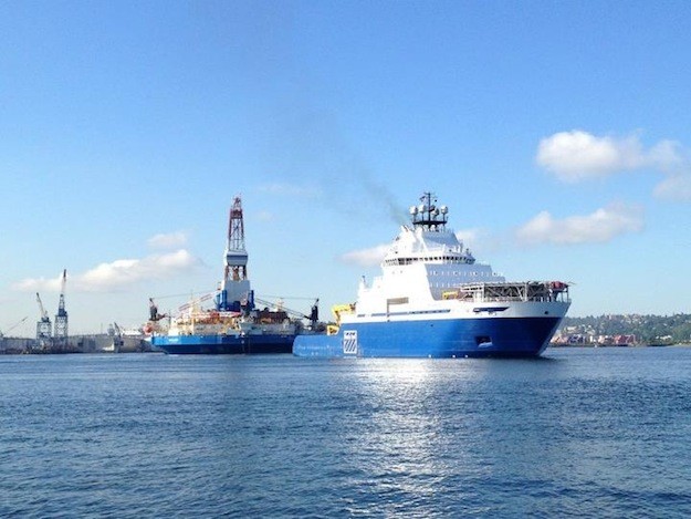 MV Aiviq Breaks Down in Alaska While Towing Shell’s Arctic Drilling Rig