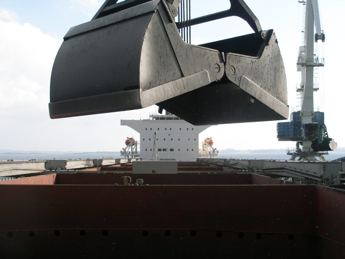norden panamax dry cargo deck grab coal