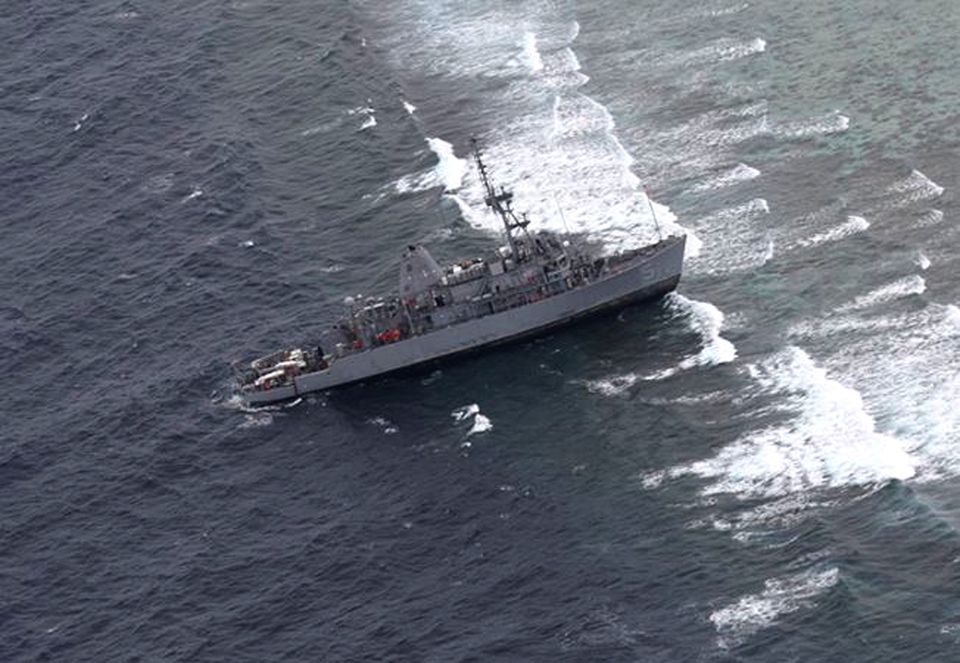 USS Guardian philippines aground