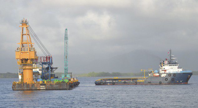 smit borneo crane barge