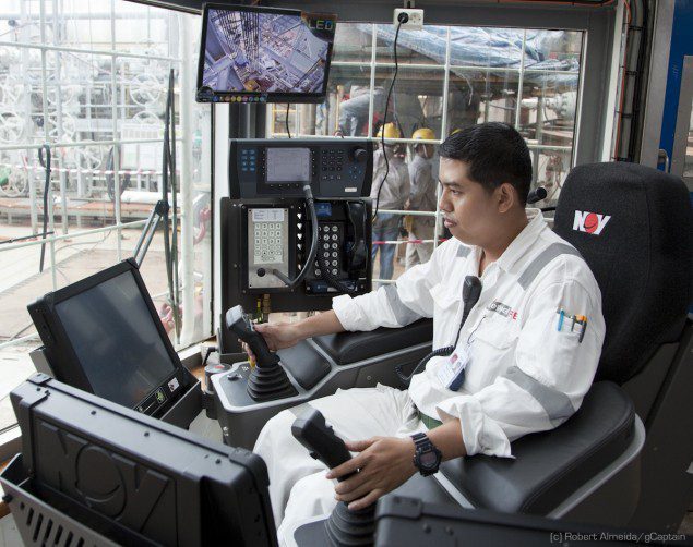 Checking out things on the driller's cyberchair (c) R.Almeida/gCaptain