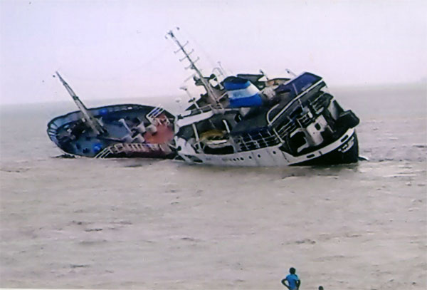Tanker Sinks Following Collision with Car Carrier in Myanmar