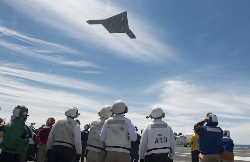 Unmanned X-47B Completes First Carrier-Based Launch [PHOTOS]