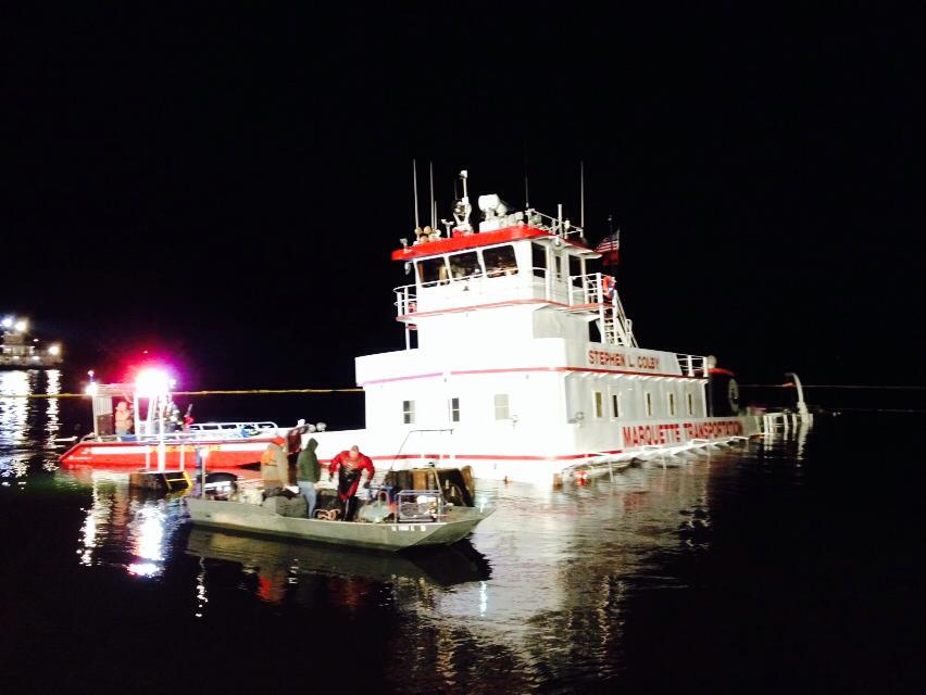USCG Responding to Sunken Towboat, Oil Discharge on Upper Mississippi River – UDPATE