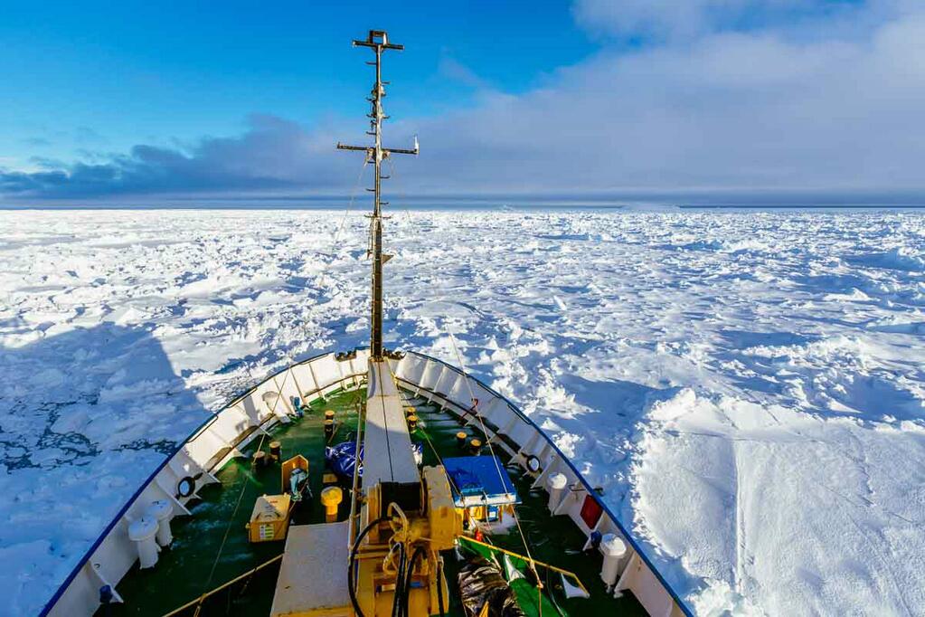 Ice Foils Rescue Of Russian Ship Stranded In Antarctica