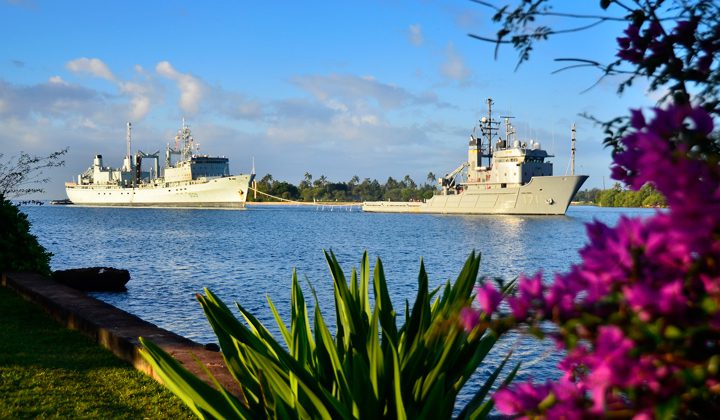 HMCS Protecteur Arrives in Pearl Harbor After Fire [PHOTOS]