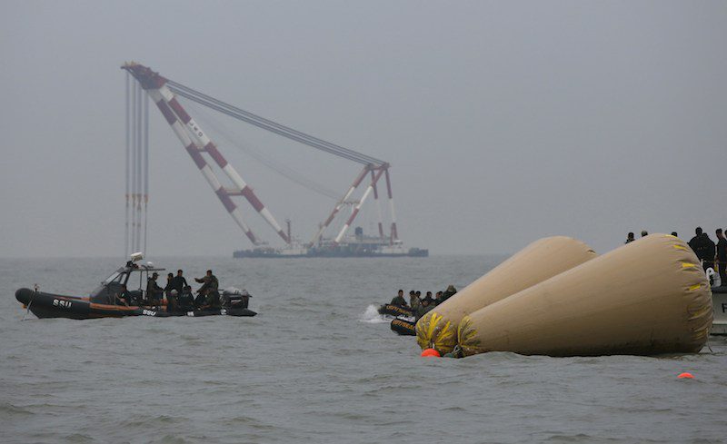 South Korea Finalizes Sewol Salvage Contract