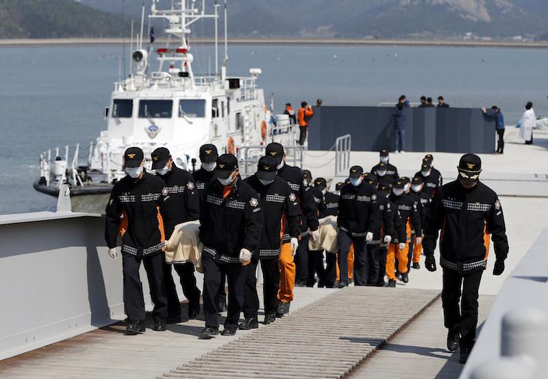 Sewol Trial: Ferry Crew Blames Coast Guard