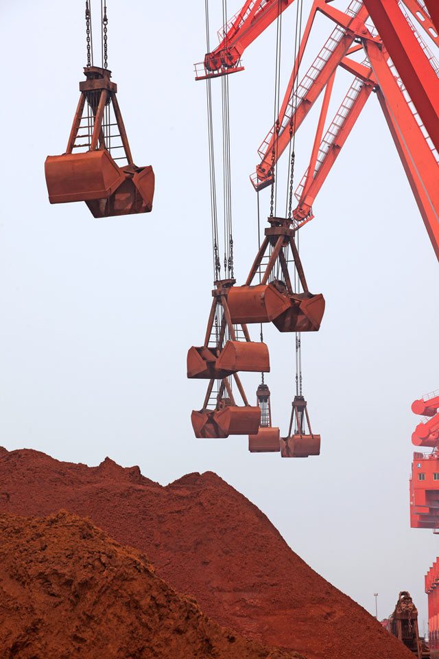 iron ore loading dock cranes dry bulk