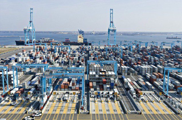 Maersk's APM Terminals to Sell Container Terminal in Virginia