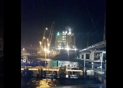 Cargo Ship Breaks from Mooring in Fremantle, Strikes Rail Bridge