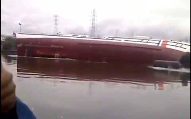 Coast Guard Patrol Boat Capsizes Upon Launch [VIDEO]