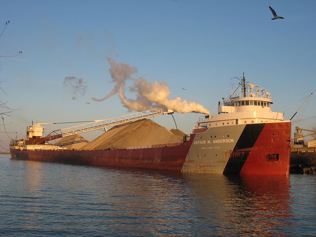 Great Lakes Shipping Soars on Milder Weather