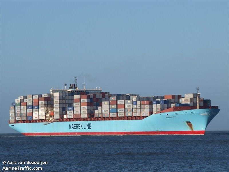 Maersk Containership, Bulk Carrier Run Aground in Suez Canal -Sources