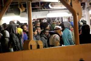 migrants unhcr italian coast guard