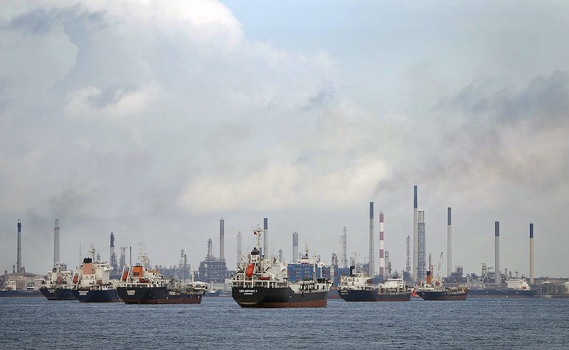Singapore Oil Trader Hin Leong Failed to Declare $800 Million Losses