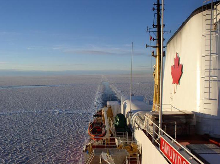 Canadian Goverment Invests in Safety of Arctic Shipping