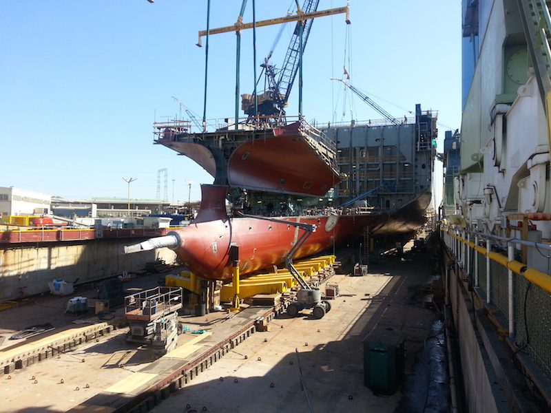 Ship Photos of the Day – Building the Marlins, The World’s First LNG Containerships