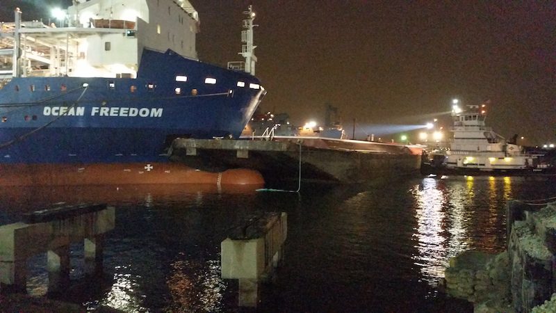 Ship Hits Barge in Corpus Christi – INCIDENT PHOTO
