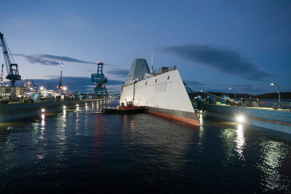 Ship Photos of the Day – U.S. Navy’s New Stealth Destroyer DDG 1000 Heads to Sea